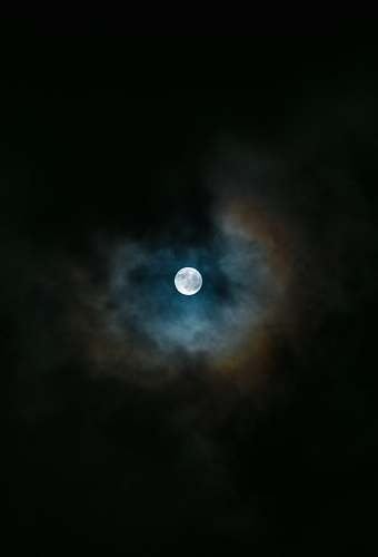 riviera beach moon united states